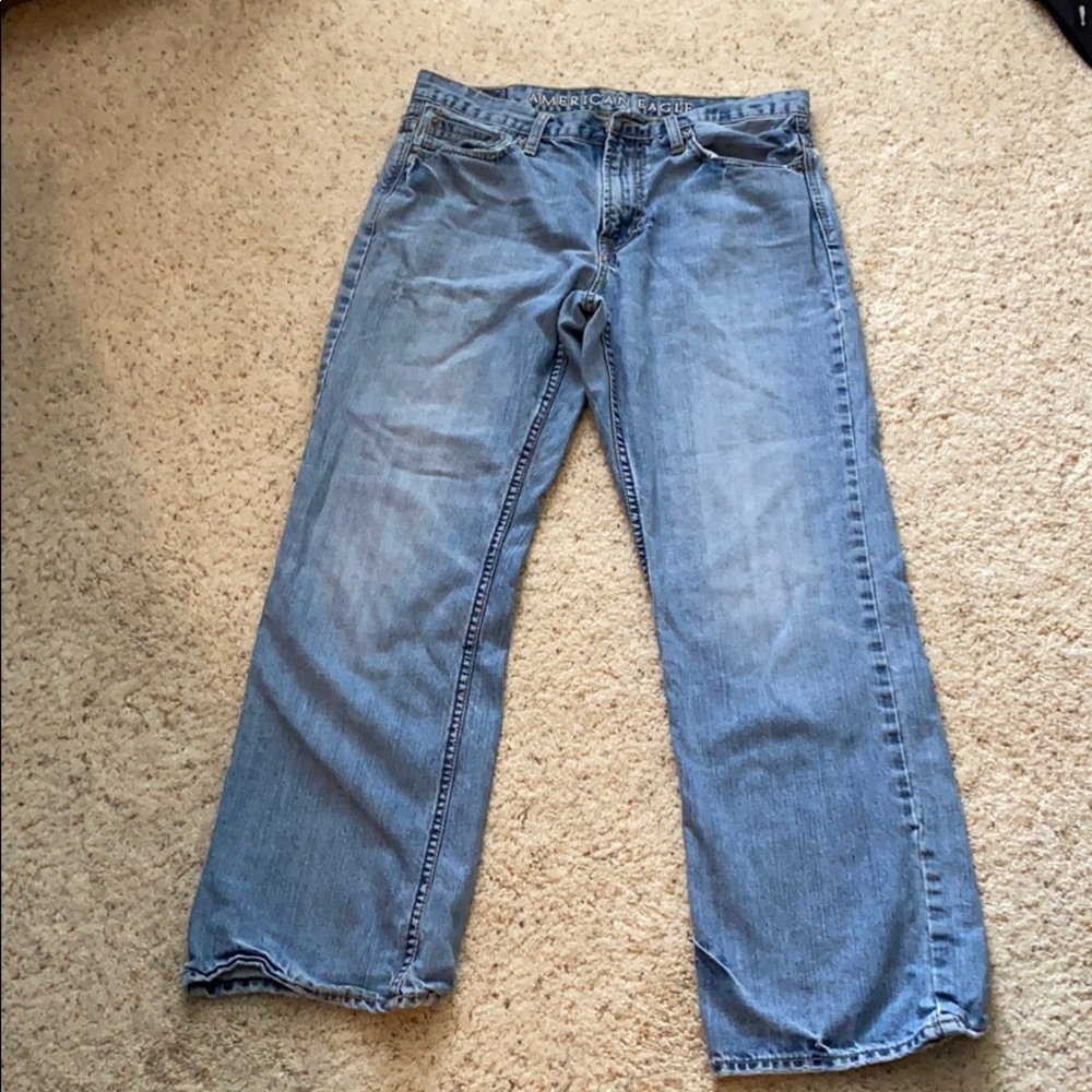 🔥🔥Men’s light wash American Eagle boot cut jeans